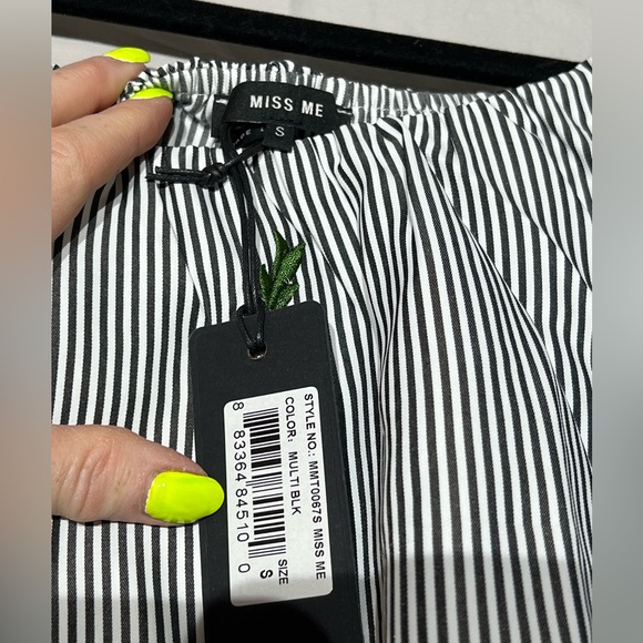 Miss Me dressy top - Picture 2 of 3